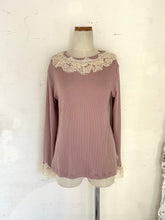 이미지를 갤러리 뷰어에 로드 , Tereco Rib Crewneck Eyelash FrillLace Long Sleeves P/O
