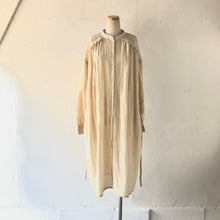 Cargar imagen en el visor de la galería, Cotton Polyester Hemp Loan Front Open puff sleeve one piece dress #1933539
